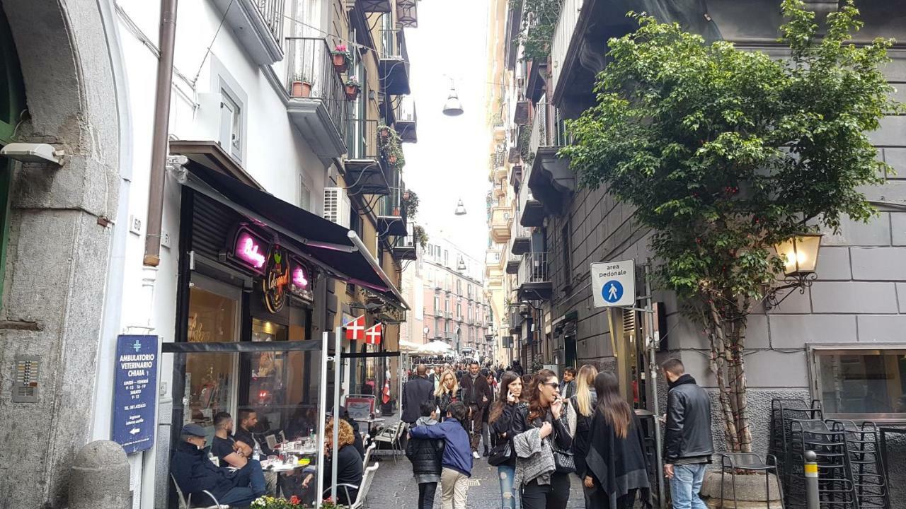 Il Salotto Di Nonna Cornelia 2 Hotel Napoli Eksteriør billede