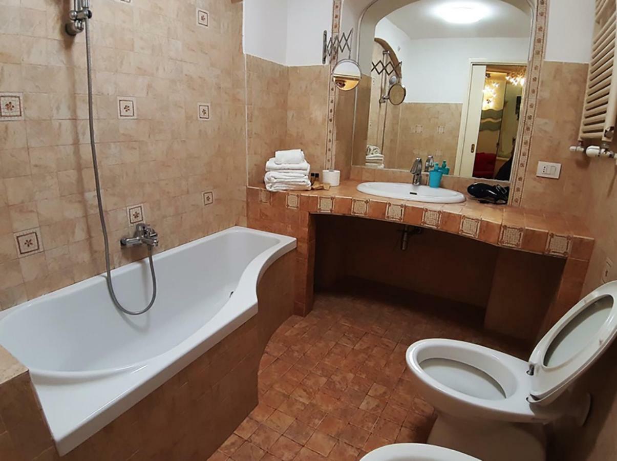 Il Salotto Di Nonna Cornelia 2 Hotel Napoli Eksteriør billede